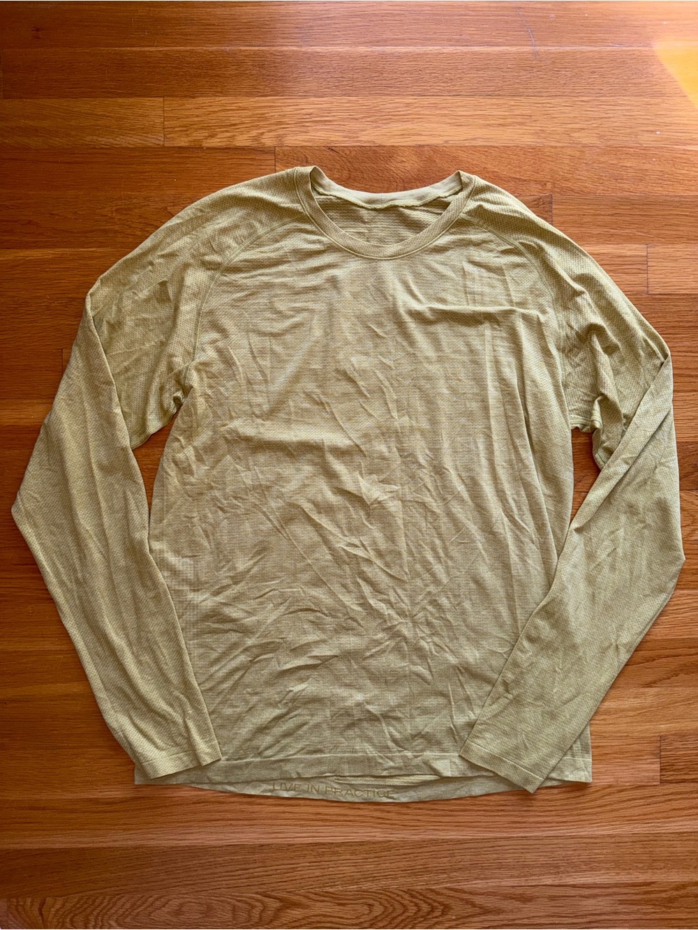 Men’s Lululemon Green Metal Vent Tech Long Sleeve Shirt - Size Large